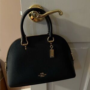 Coach satchel bag in navy blue leather like new